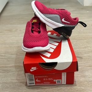 Nike Air Max Motion 2 Toddler Size 4